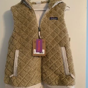 Reversible Patagonia Hooded Vest w/ Tags!